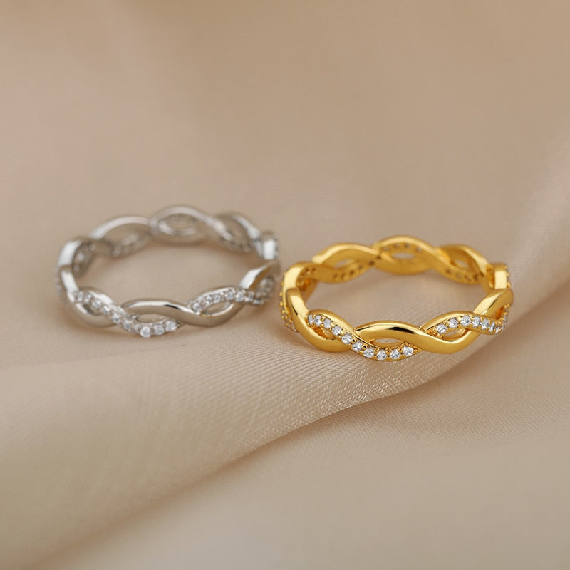 Iced Twisted Vine Ring